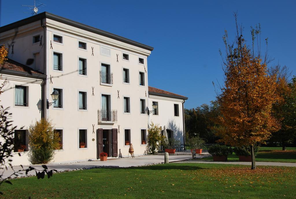 Hotel Villa Dei Carpini Oderzo Ngoại thất bức ảnh