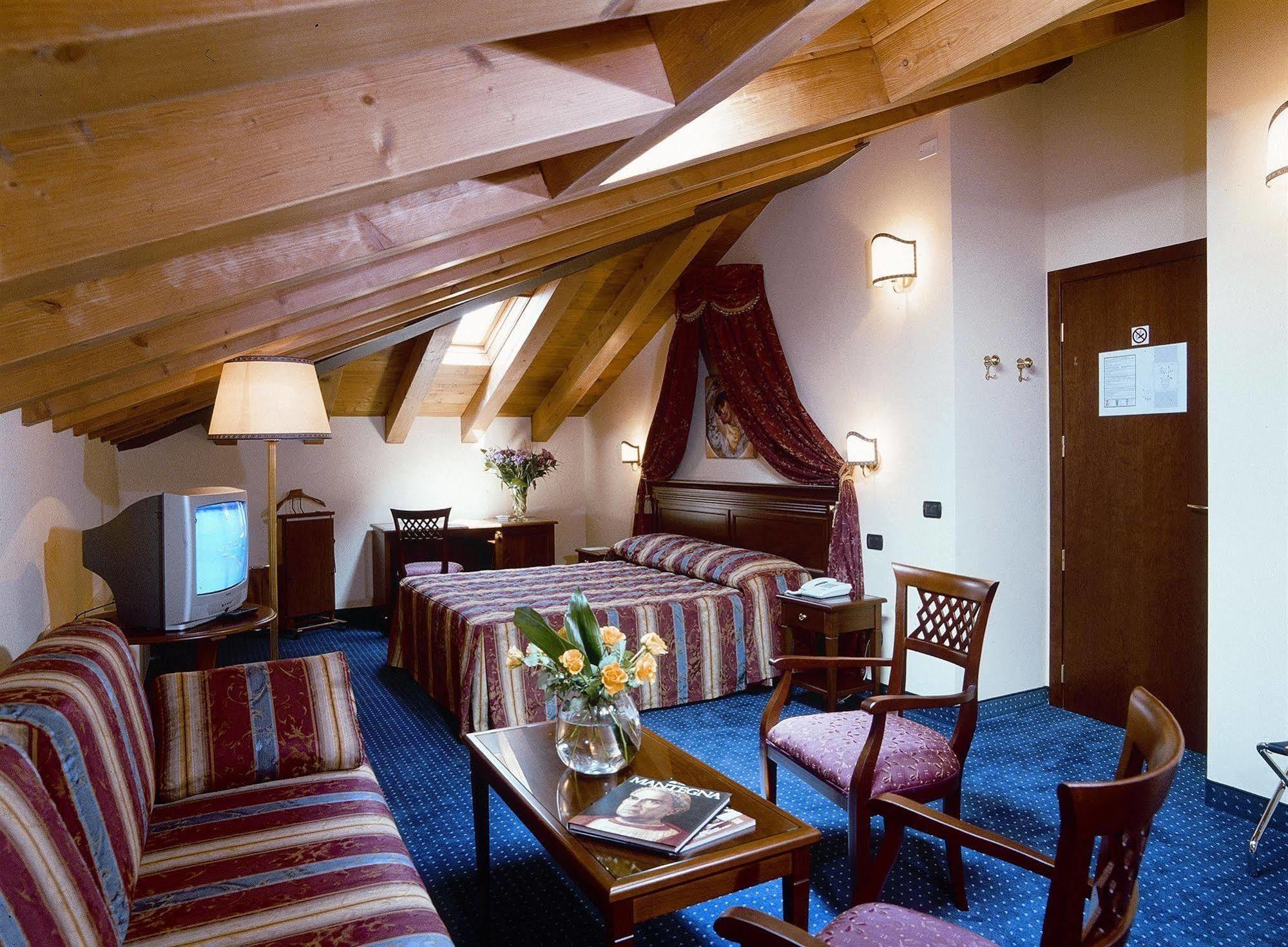 Hotel Villa Dei Carpini Oderzo Ngoại thất bức ảnh
