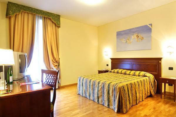 Hotel Villa Dei Carpini Oderzo Ngoại thất bức ảnh